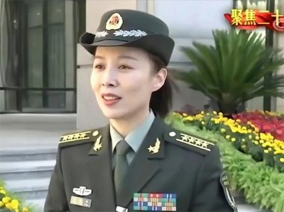 ​王亚平军衔是什么级别(王亚平现在的军衔)