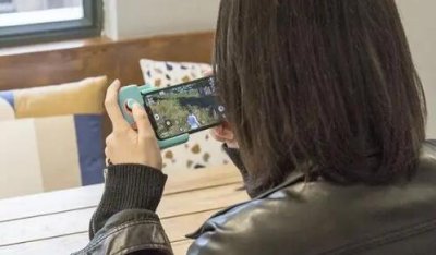 ​打游戏为什么找不到女朋友？游戏里找女朋友现实吗