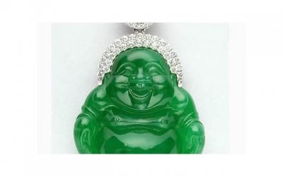 ​分手后女生刻意躲避的心理，是不是还没彻底放下(分手后男生刻意躲避女生什么心