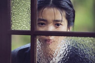 ​失恋悲伤的句子说说心情，心是用来碎的