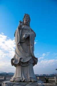 ​滴水观音菩萨佛像(滴水观音菩萨的寓意)