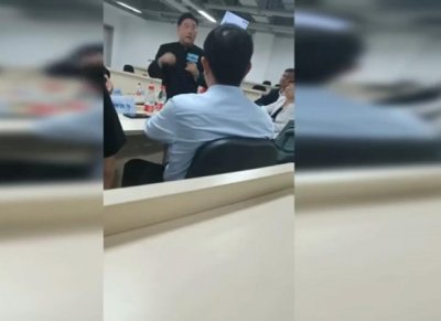 ​太极宗师陈小旺在某知名大学翻车，太极拳能不能包治百病呢？