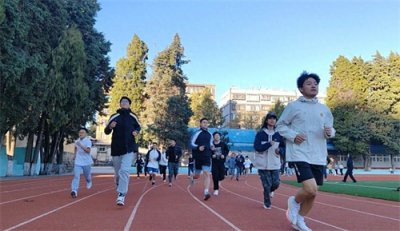 ​万名学子齐锻炼！2024年昆明理工大学阳光长跑圆满落幕