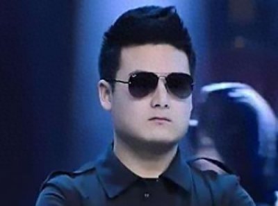 ​还记得《快本》黑衣人小方吗？晒与三岁女儿合影，这基因我服了