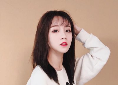 ​看到被封杀一年后的莉哥，如今胖成了啥样了，网友：发福了吧