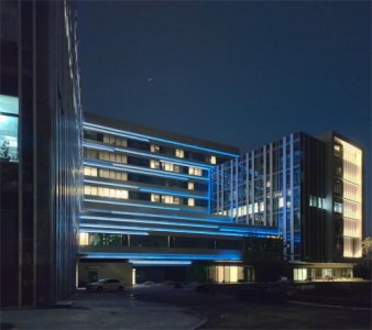 ​璀璨楼体，点亮城市之夜