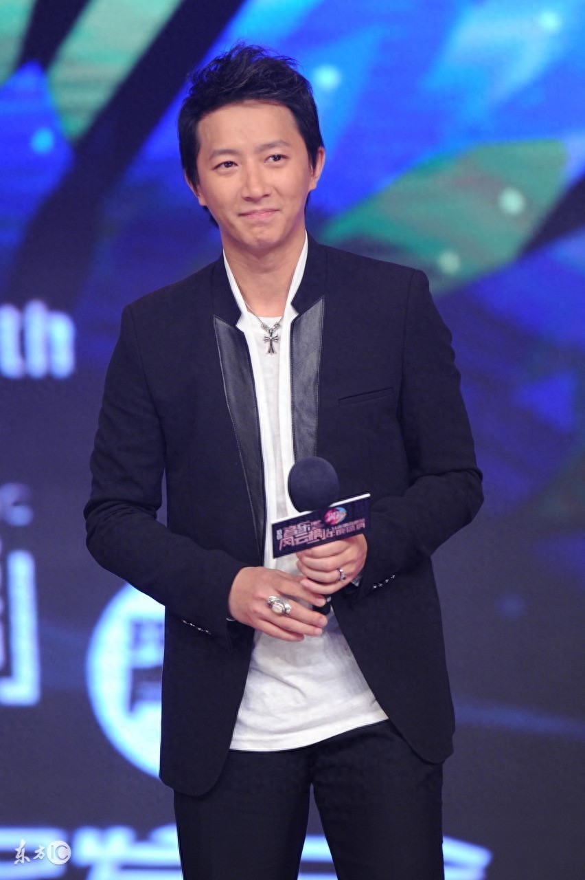 盘点李小璐历任前男友，出了Pgone“夜宿门”真心疼贾乃亮