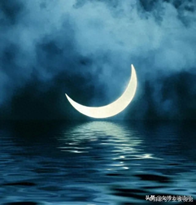 古联：月到天心处；风来水面时。