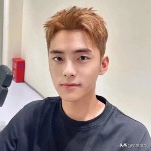 ​男生秋天必备的帅气发型，第3个太帅了