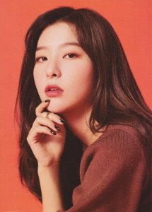 ​2019年全球百大最美面孔第27名：Seul Gi 姜涩琪